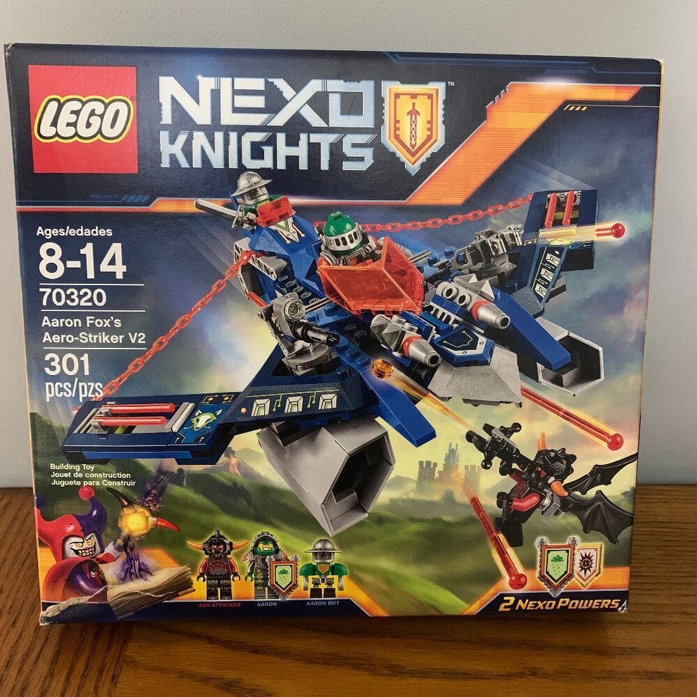 LEGO NEXO KNIGHTS Aaron Fox's Aero-Striker V2 building set model 70320 - Retired